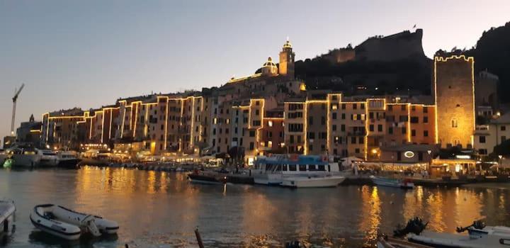 Casa Vacanze Luna Porto Venere Exterior photo